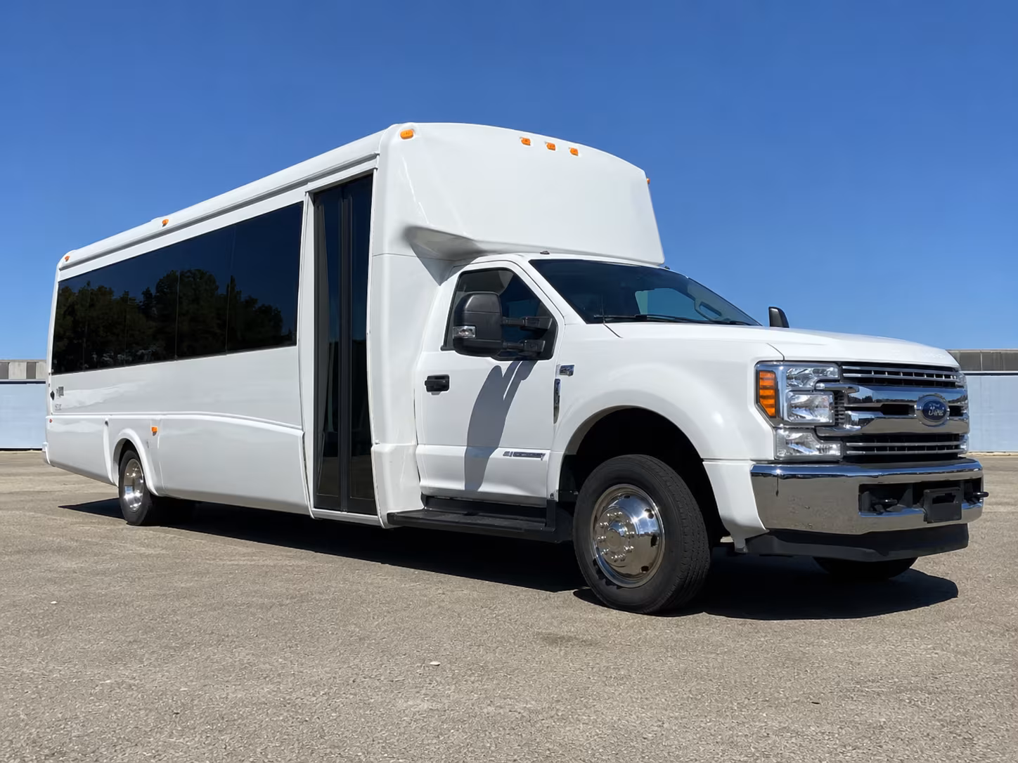 arrange transportation for your next wedding 5