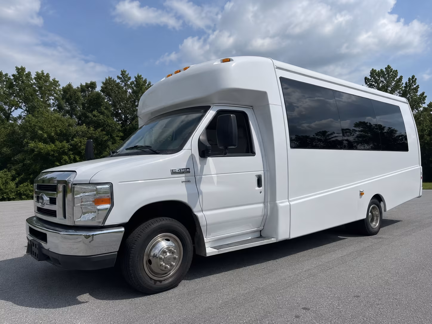 bachelor and bachelorette party buses in hoover and birmingham